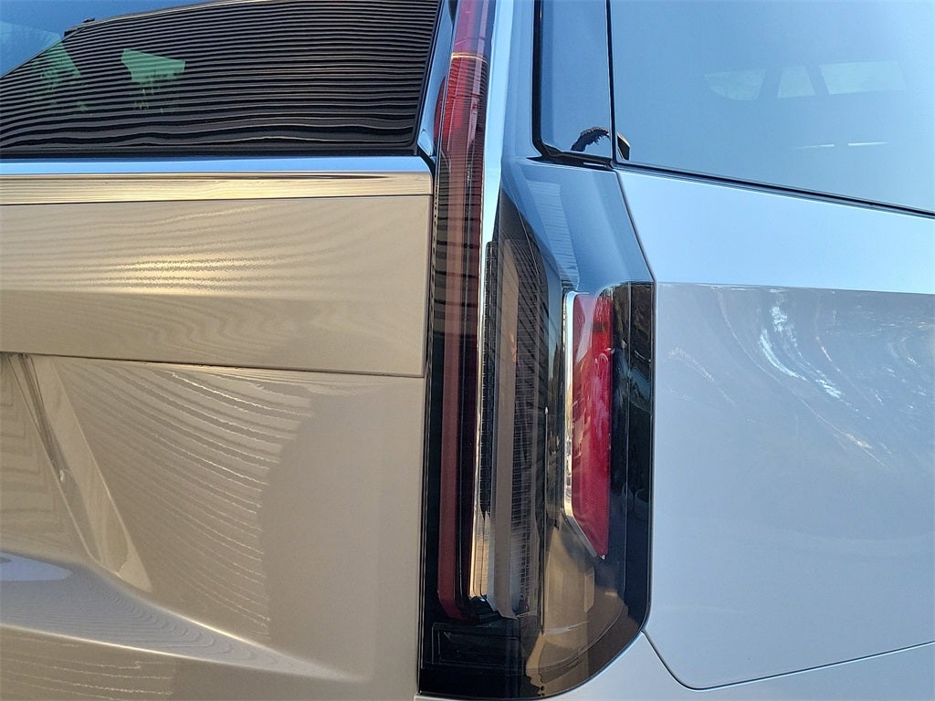 2023 Cadillac Escalade ESV Premium