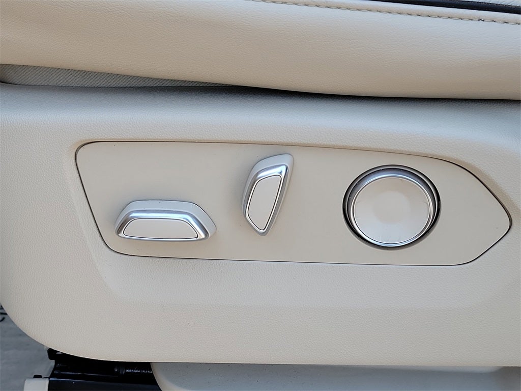 2023 Cadillac Escalade ESV Premium