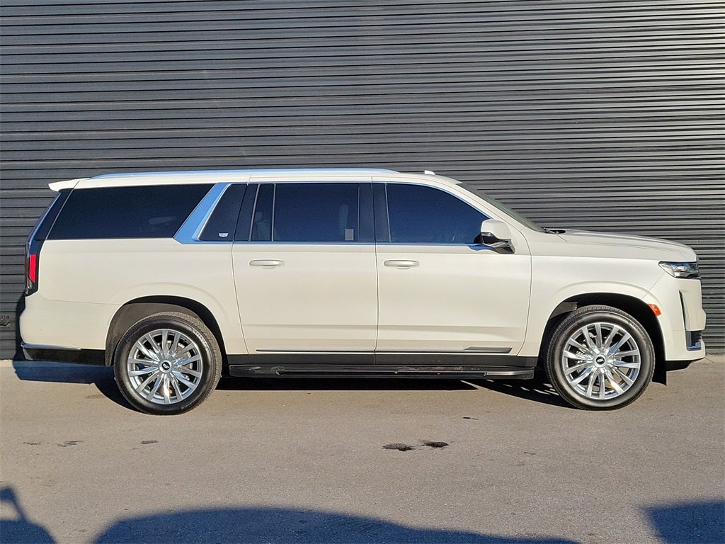 2023 Cadillac Escalade ESV Premium