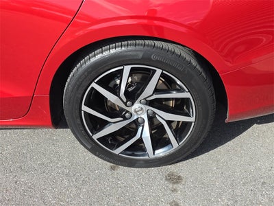 2020 Volvo S60 T5 Momentum