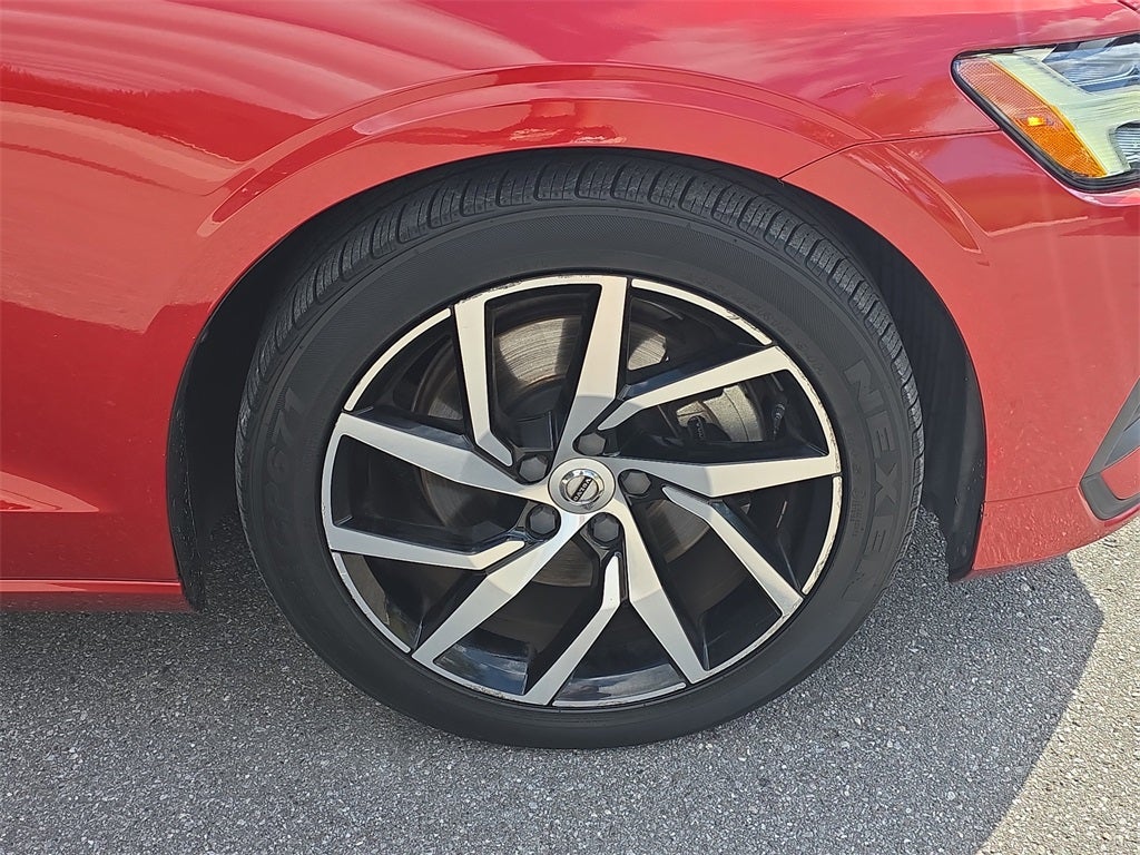 2020 Volvo S60 T5 Momentum