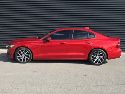 2020 Volvo S60 T5 Momentum