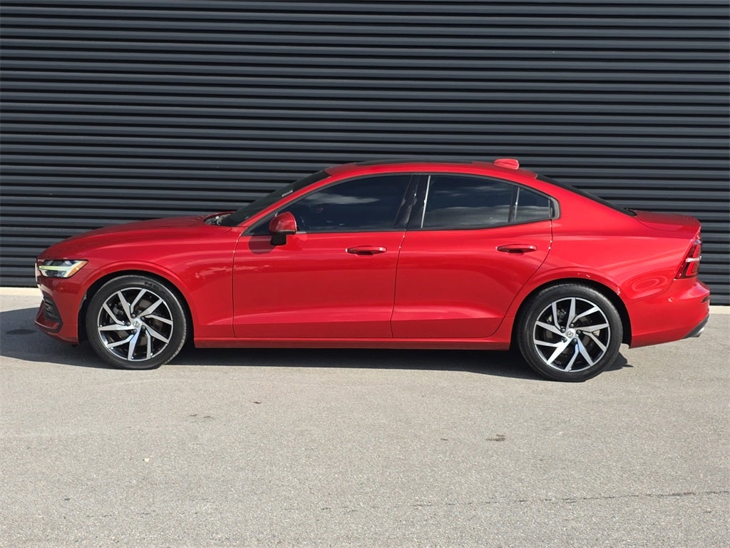 2020 Volvo S60 T5 Momentum