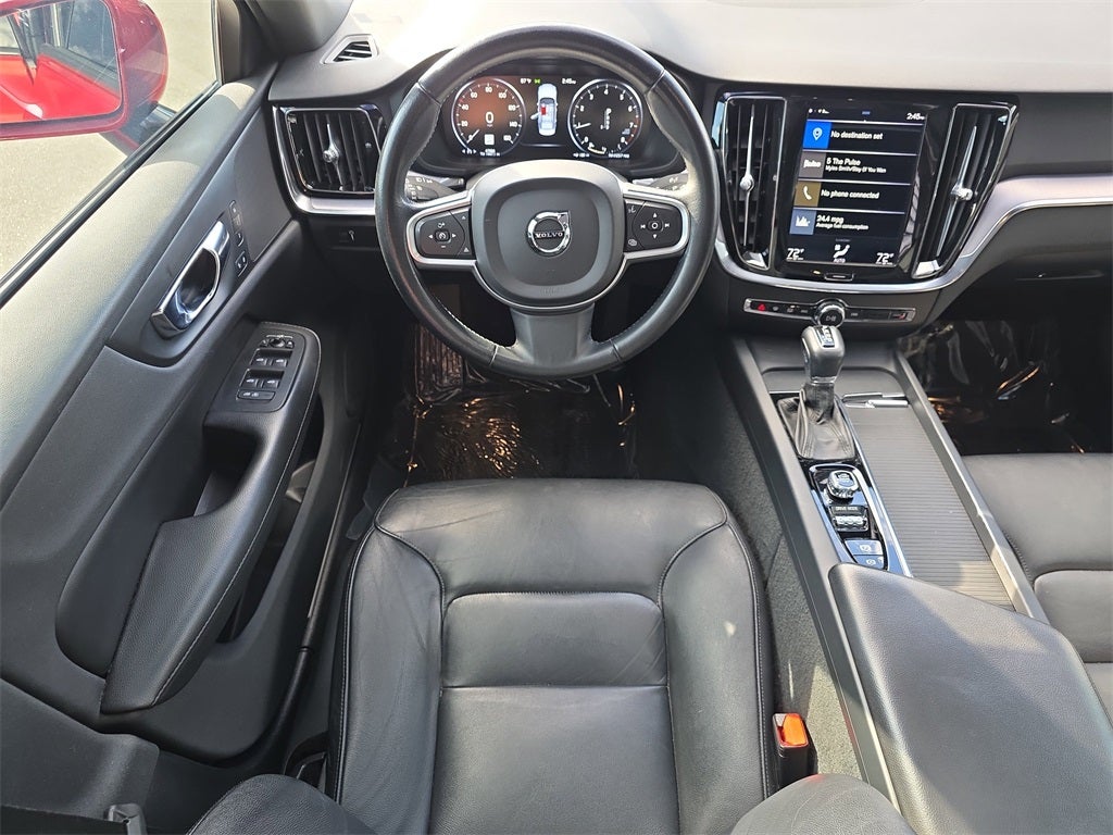 2020 Volvo S60 T5 Momentum