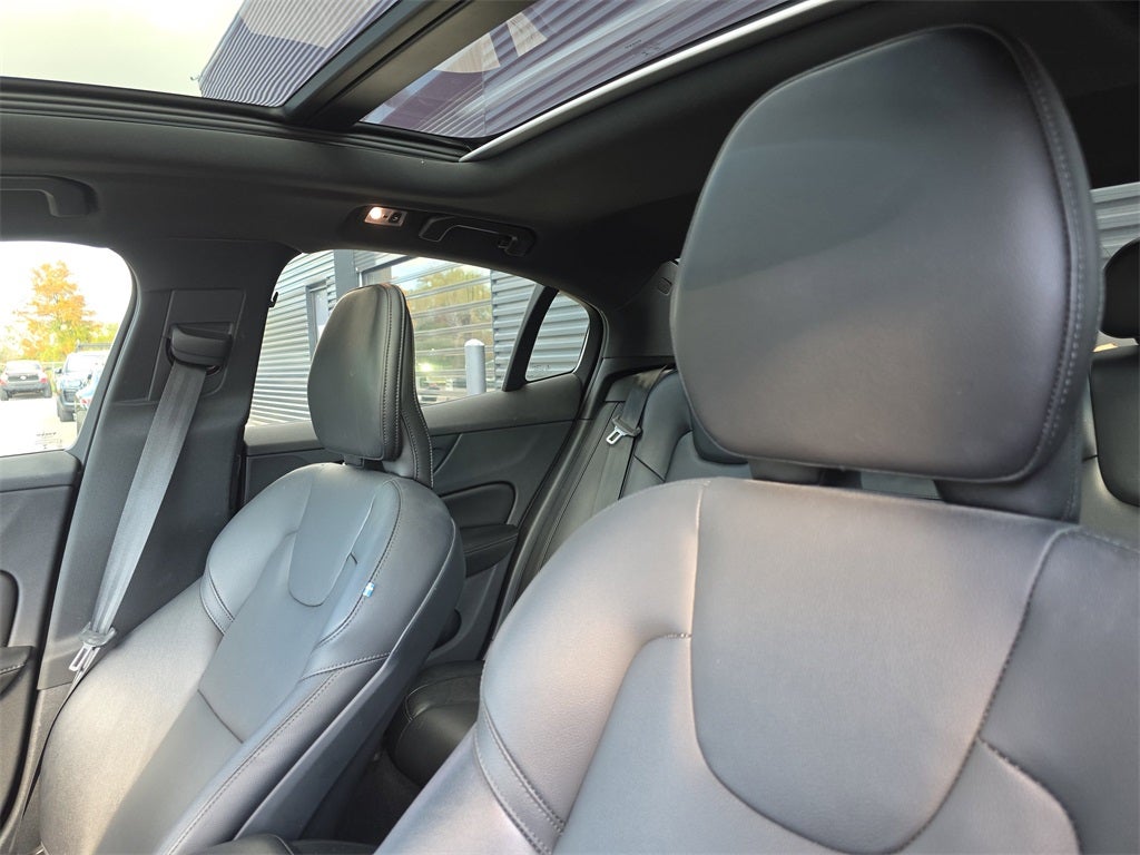 2020 Volvo S60 T5 Momentum