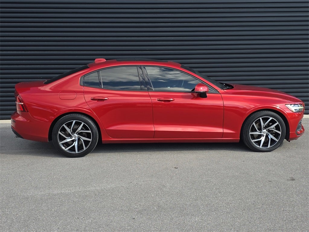 2020 Volvo S60 T5 Momentum