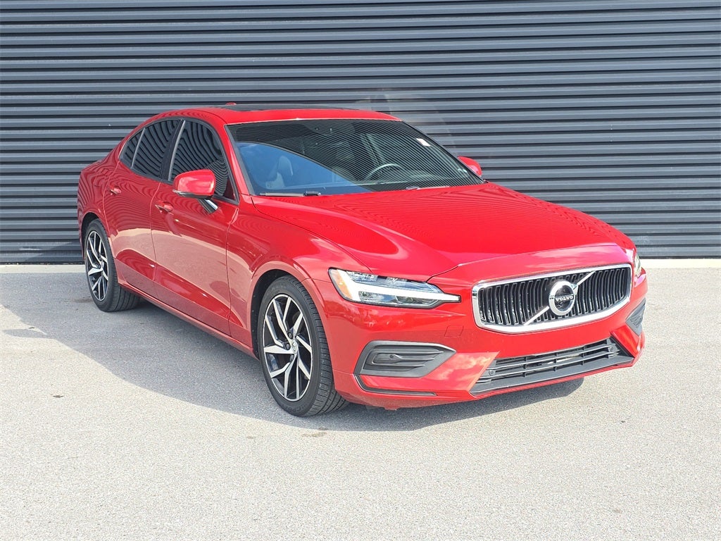 2020 Volvo S60 T5 Momentum