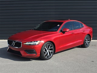 2020 Volvo S60 T5 Momentum
