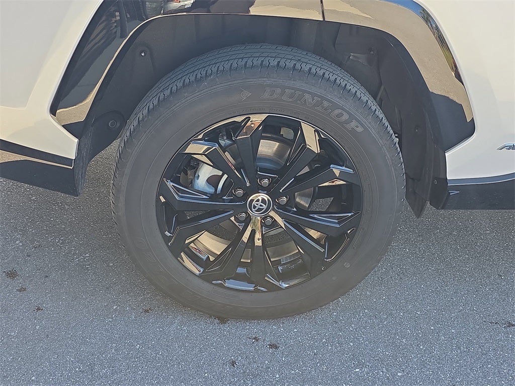 2023 Toyota RAV4 Hybrid SE