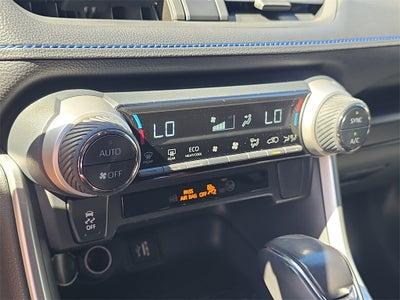 2023 Toyota RAV4 Hybrid SE