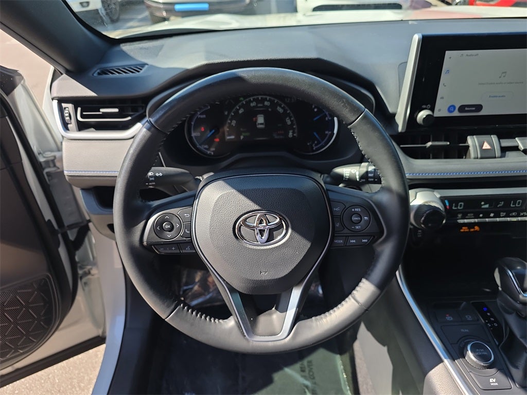 2023 Toyota RAV4 Hybrid SE