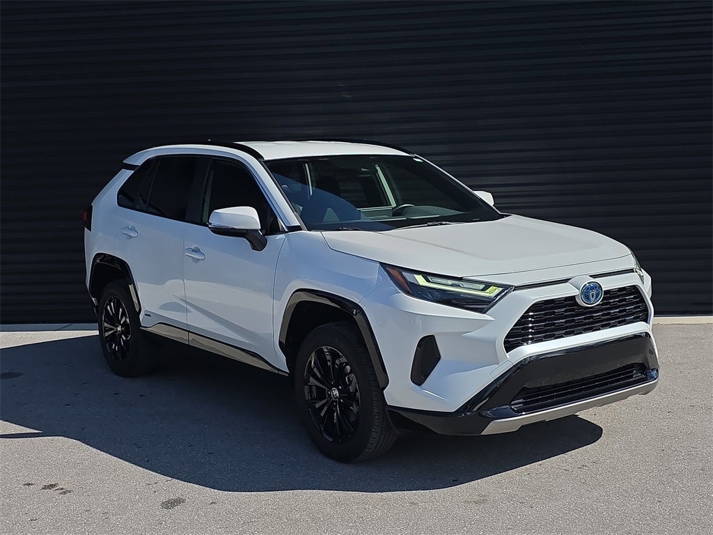 2023 Toyota RAV4 Hybrid SE