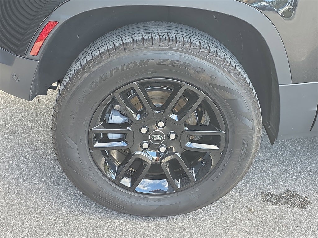 2024 Land Rover Defender 90 S