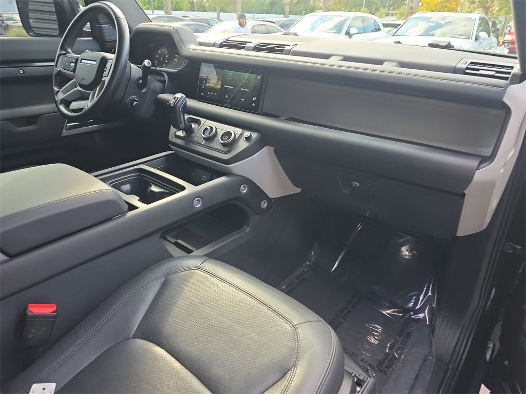 2024 Land Rover Defender 90 S