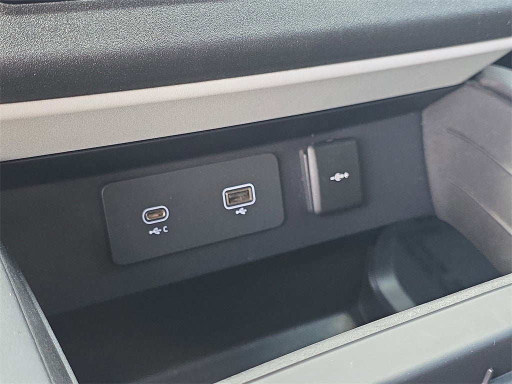 2024 Land Rover Defender 90 S