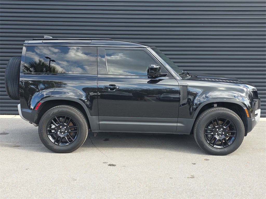 2024 Land Rover Defender 90 S