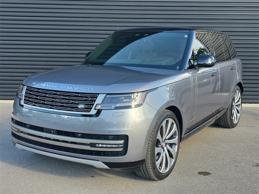 2025 Land Rover Range Rover SE