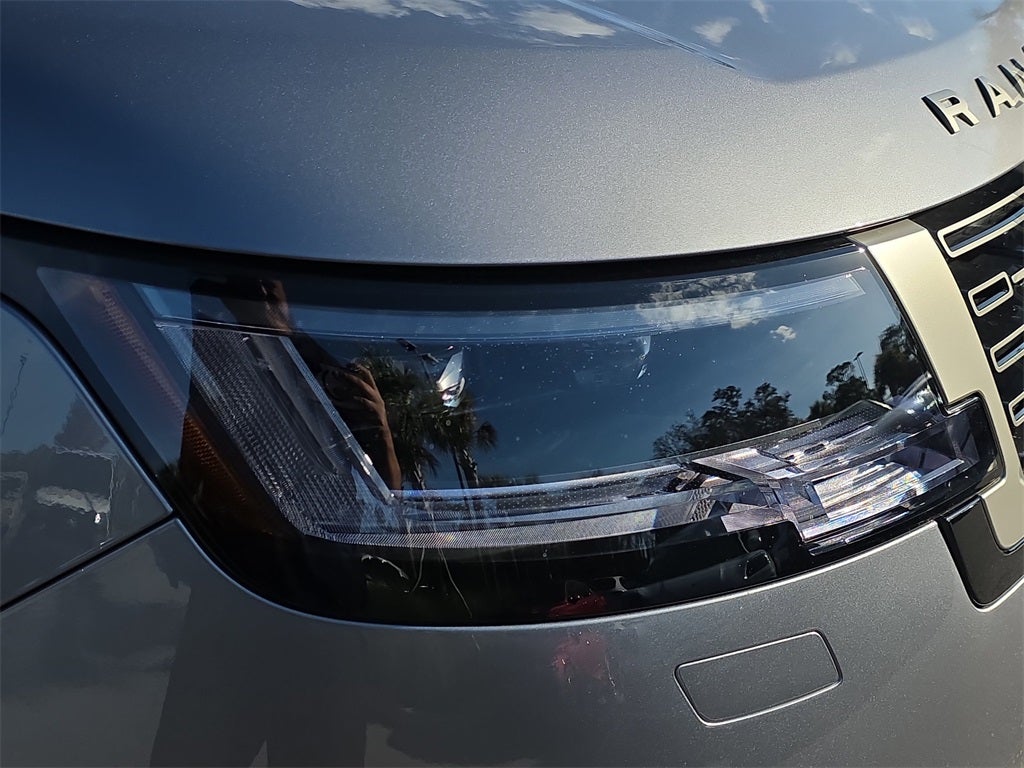 2025 Land Rover Range Rover SE