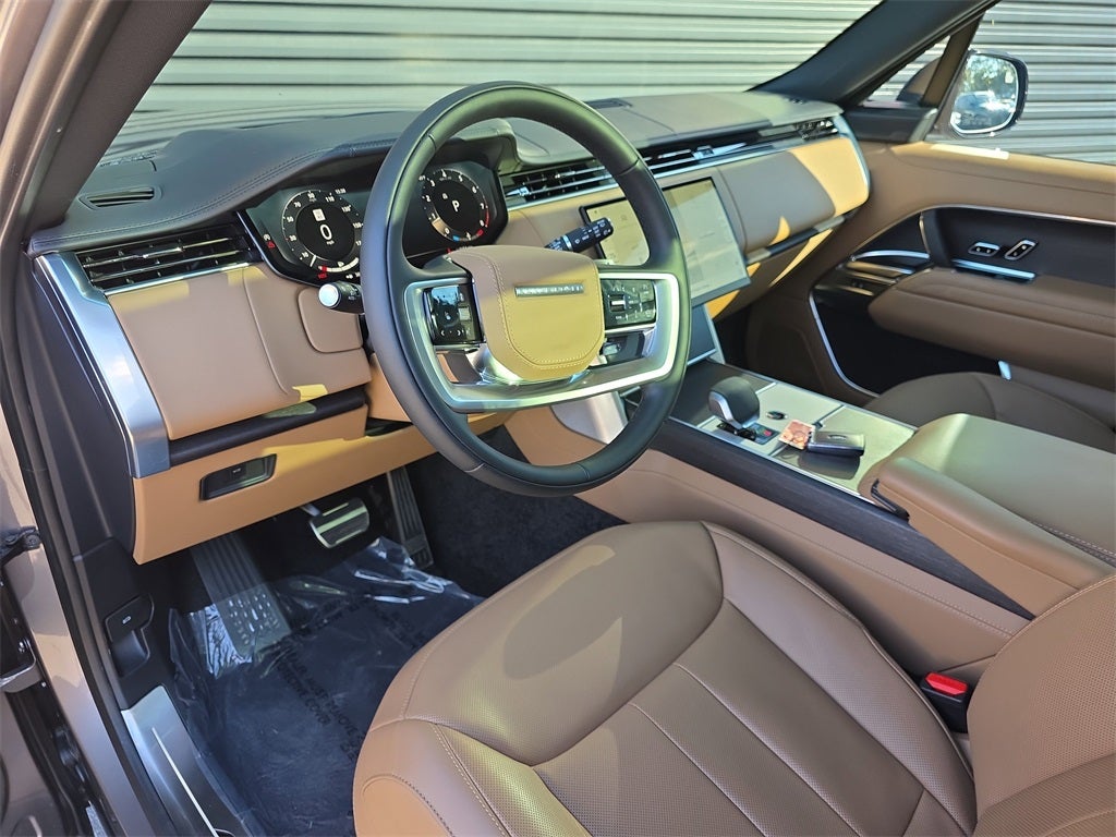 2025 Land Rover Range Rover SE