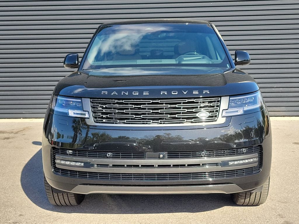 2025 Land Rover Range Rover SE LWB