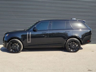 2025 Land Rover Range Rover SE LWB