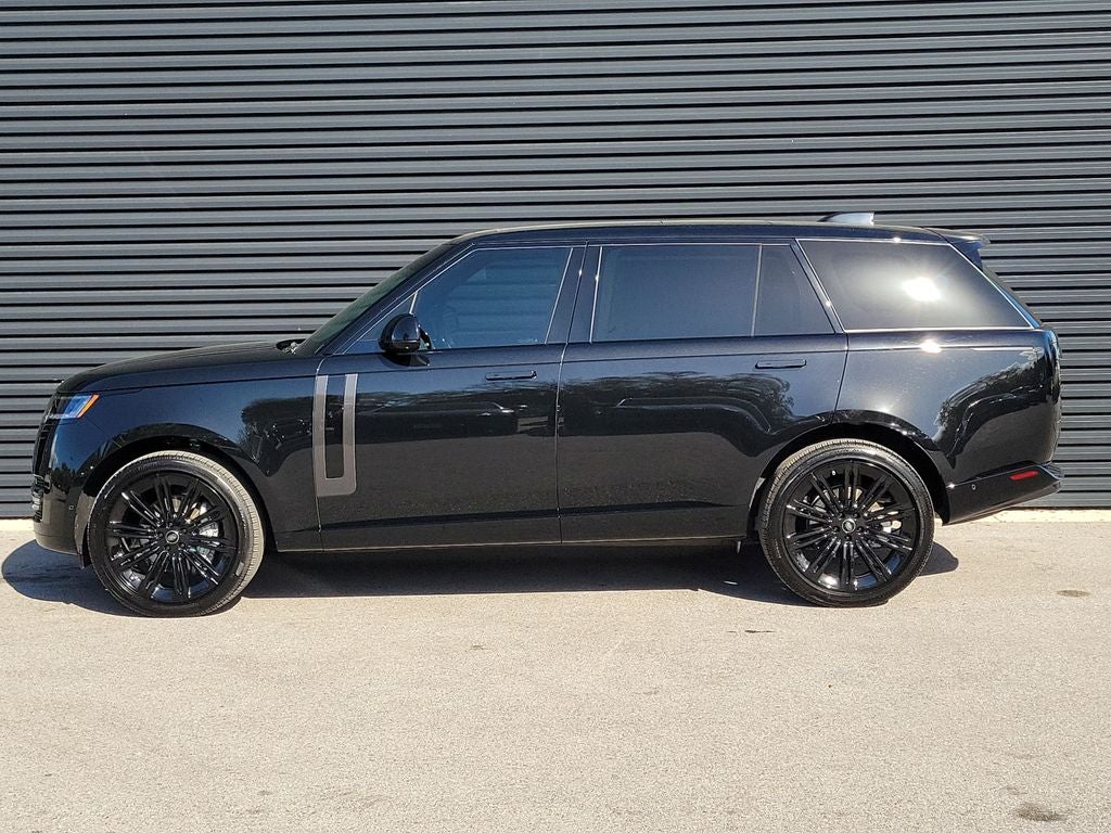 2025 Land Rover Range Rover SE LWB