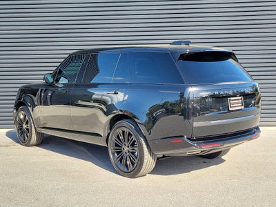 2025 Land Rover Range Rover SE LWB