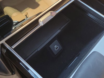 2025 Land Rover Range Rover SE LWB