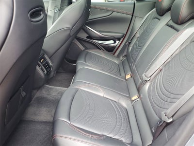 2024 Aston Martin DBX 707