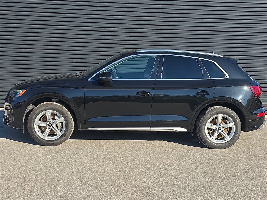 2022 Audi Q5 40 Premium quattro