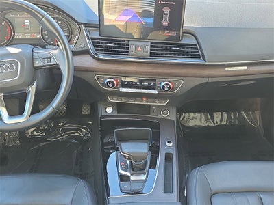 2022 Audi Q5 40 Premium quattro