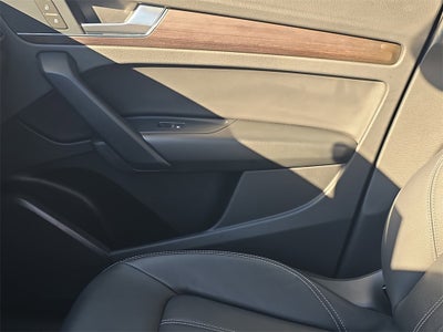 2022 Audi Q5 40 Premium quattro