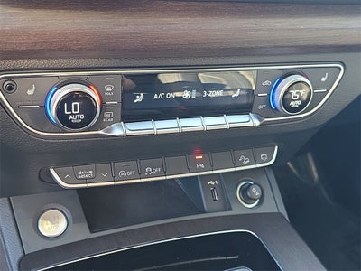 2022 Audi Q5 40 Premium quattro