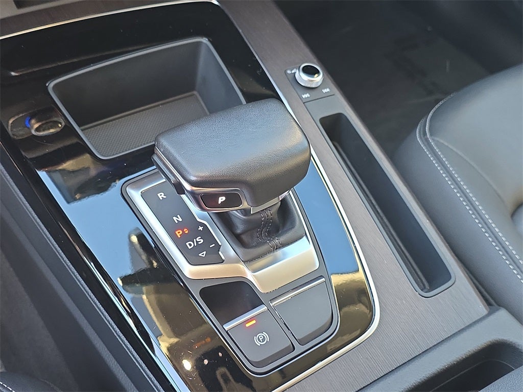 2022 Audi Q5 40 Premium quattro