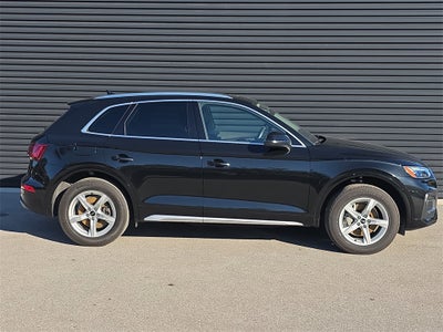 2022 Audi Q5 40 Premium quattro