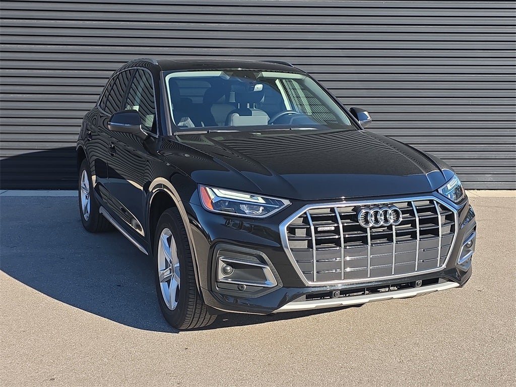 2022 Audi Q5 40 Premium quattro