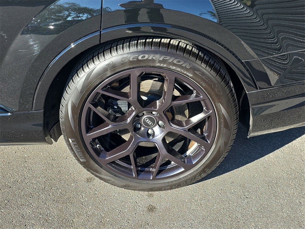 2025 Audi SQ7 Premium Plus quattro