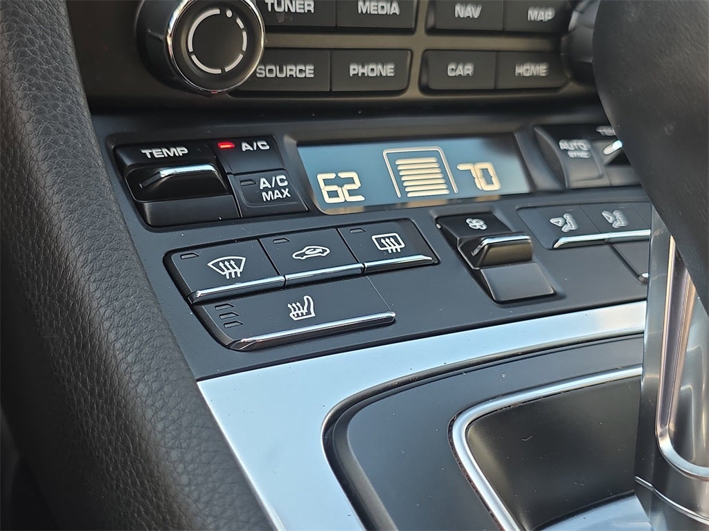 2024 Porsche 718 Cayman Style Edition