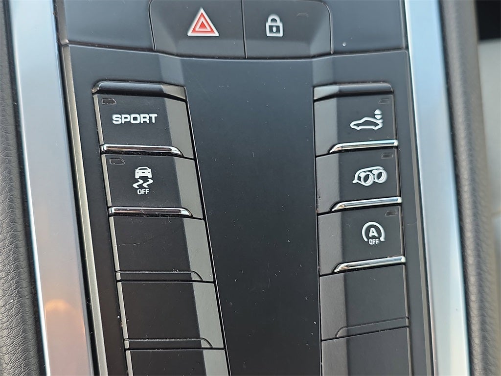 2024 Porsche 718 Cayman Style Edition