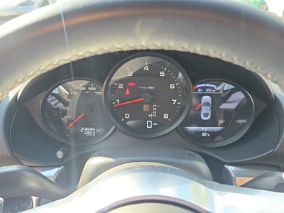 2024 Porsche 718 Cayman Style Edition