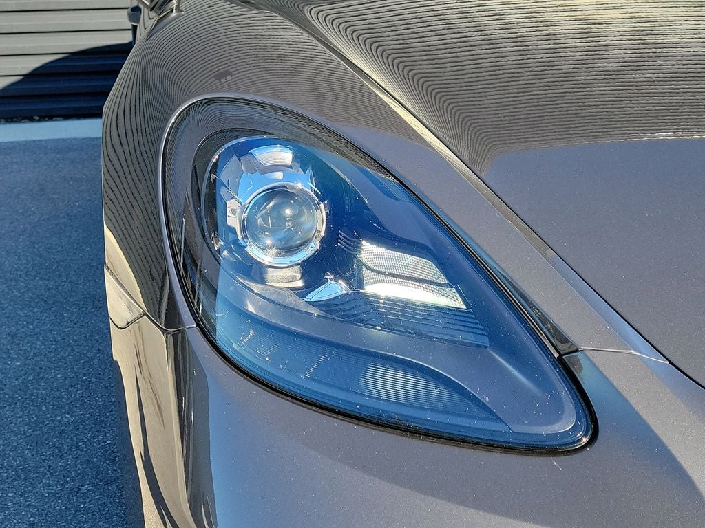 2018 Porsche 718 Cayman Base