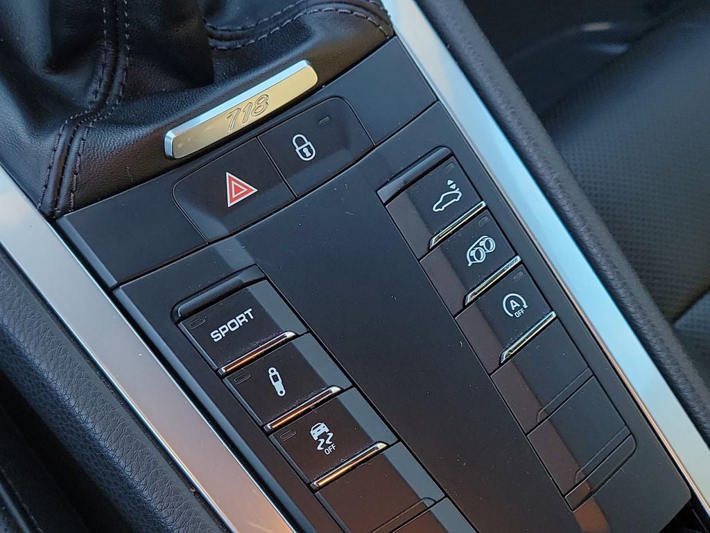 2018 Porsche 718 Cayman Base