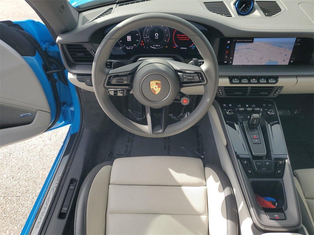 2025 Porsche 911 Carrera