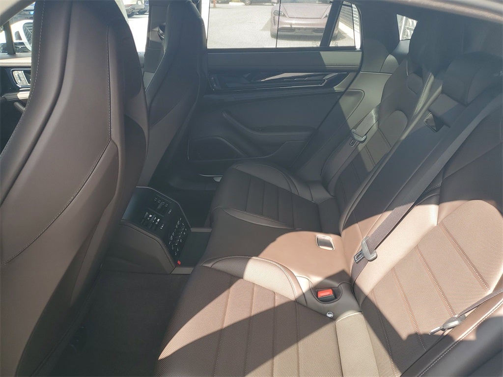 2026 Porsche Panamera Base