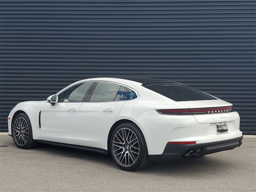 2026 Porsche Panamera Base