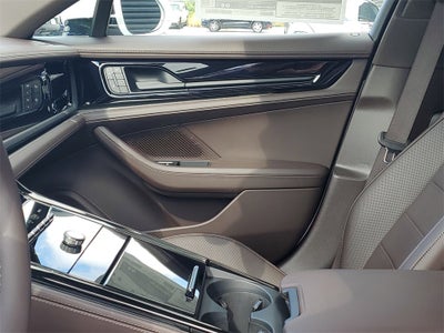 2026 Porsche Panamera Base