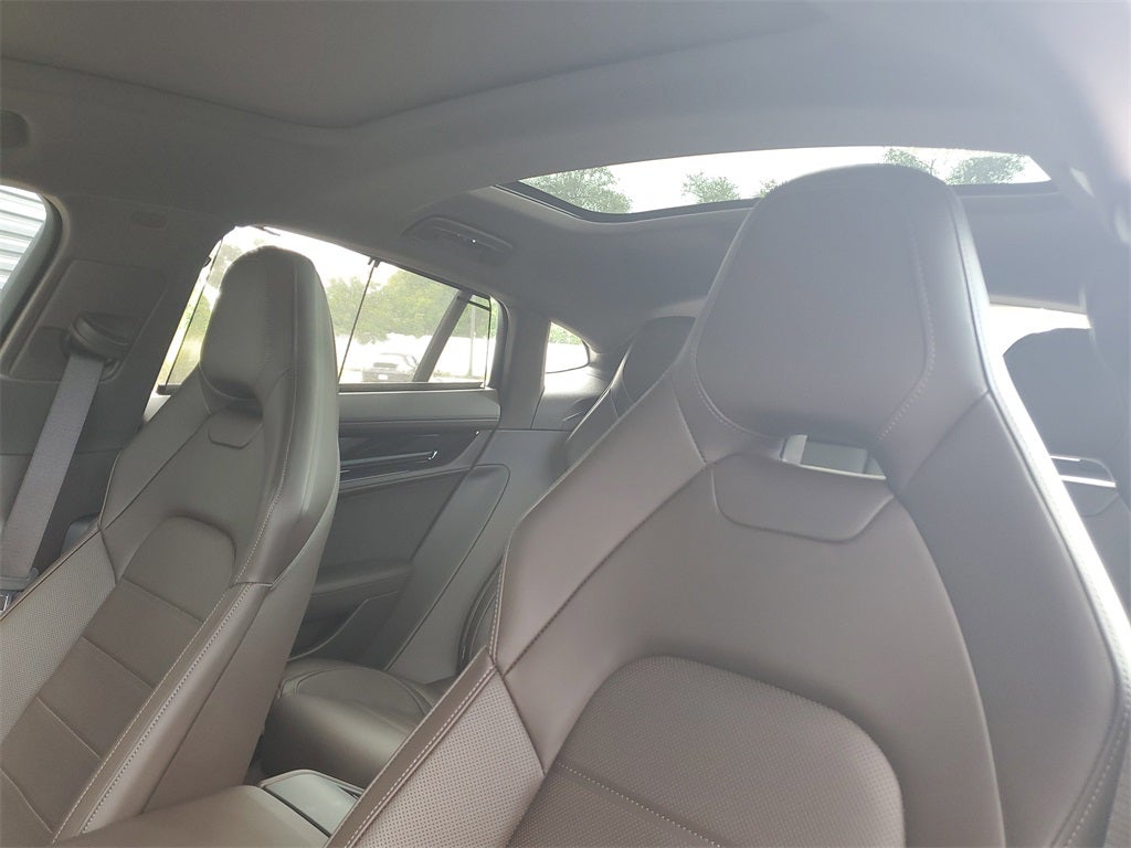 2026 Porsche Panamera Base