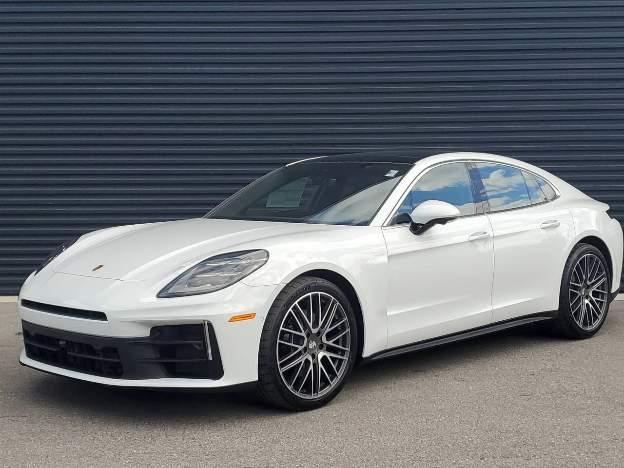 2026 Porsche Panamera Base