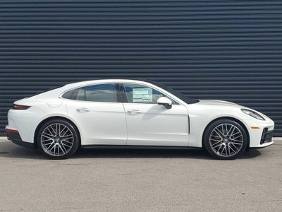 2026 Porsche Panamera Base