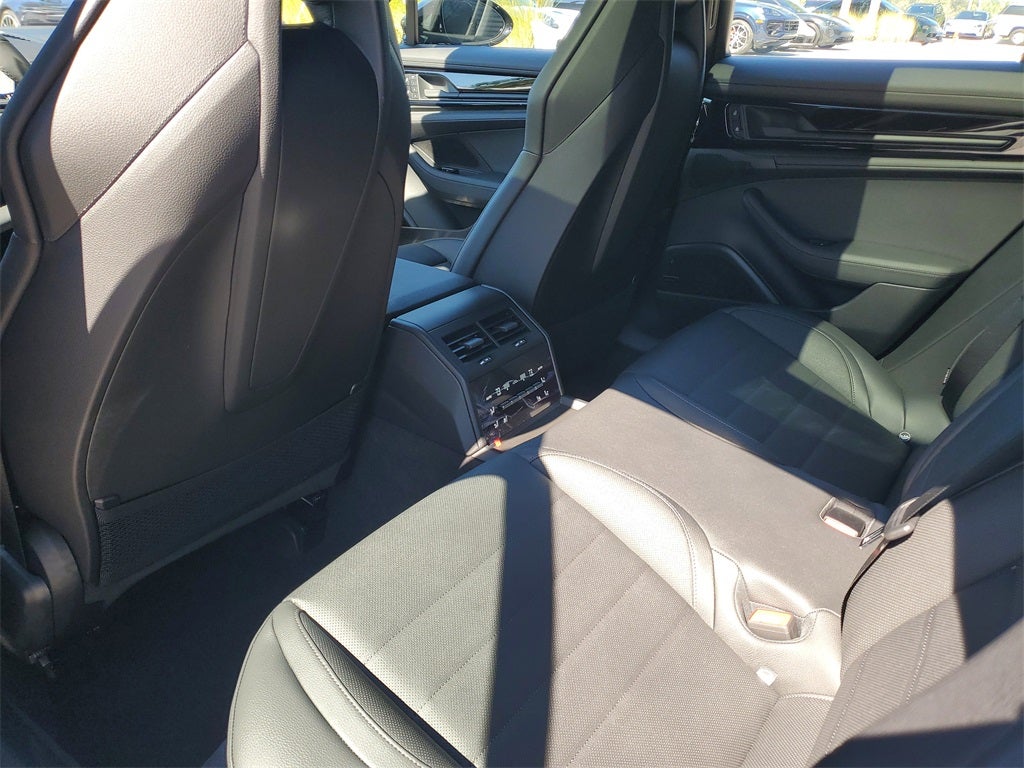 2026 Porsche Panamera Base